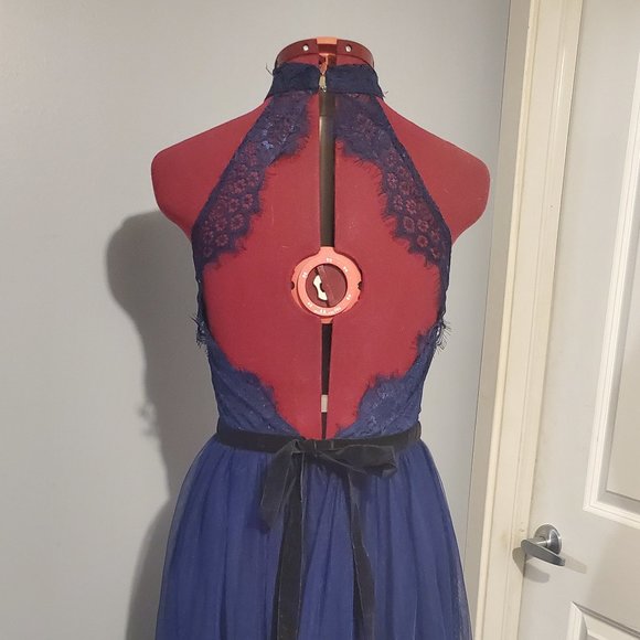 Backless, dark blue, lace dress, Asos, size 6 - Picture 4 of 5